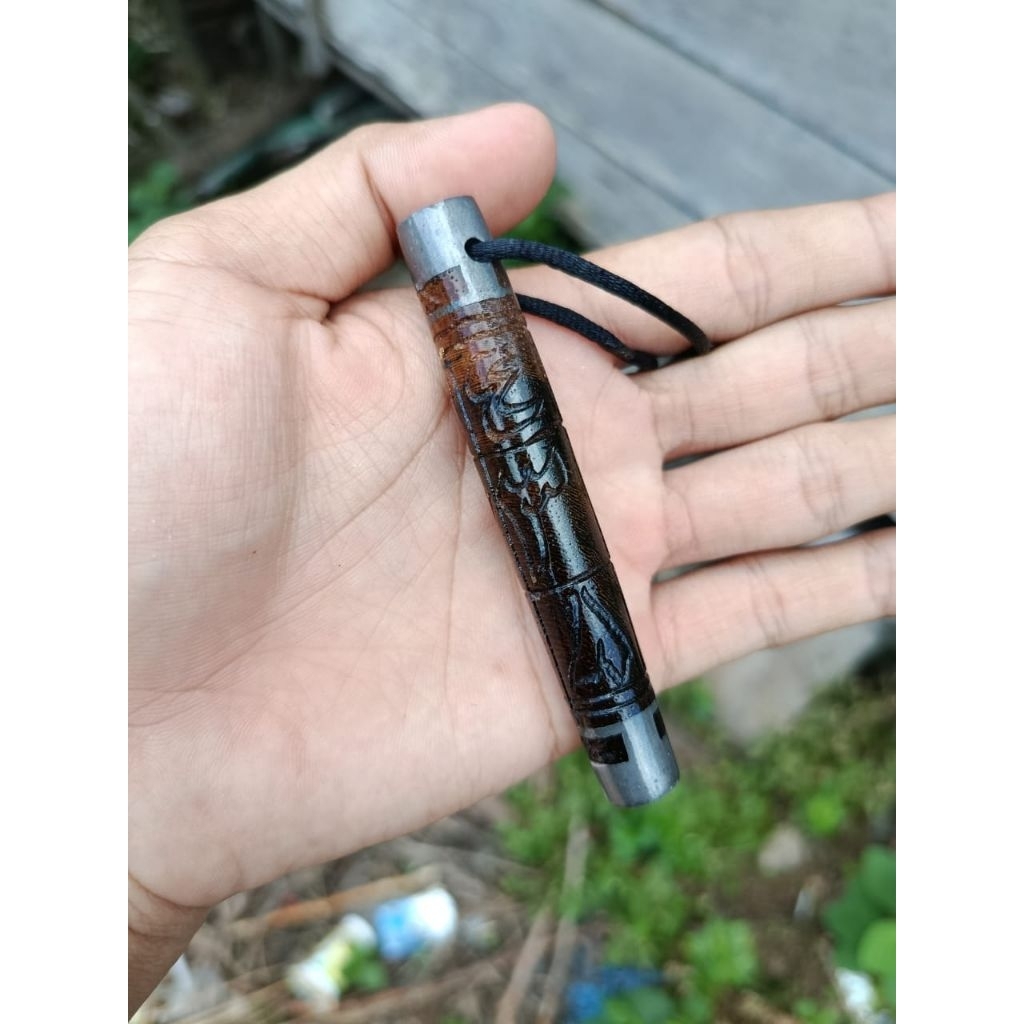 kalung kayu johar ukir