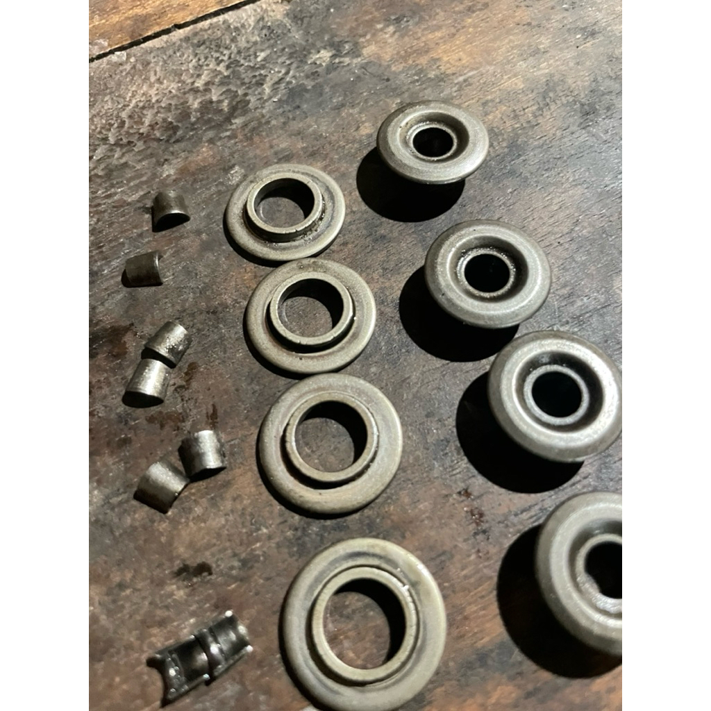 ring per klep atas bawah plus kuku klep satu set 4 pasang