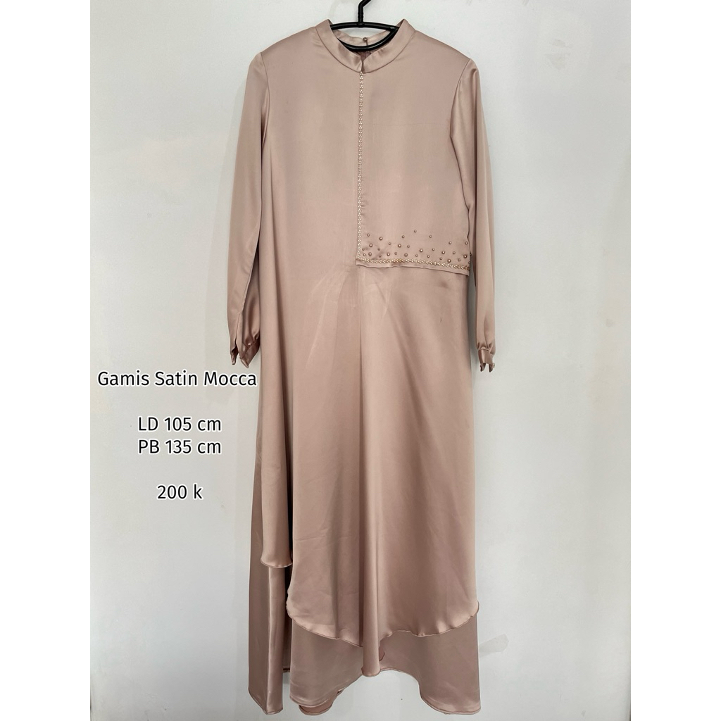 (PRELOVED) Gamis Satin Mocca