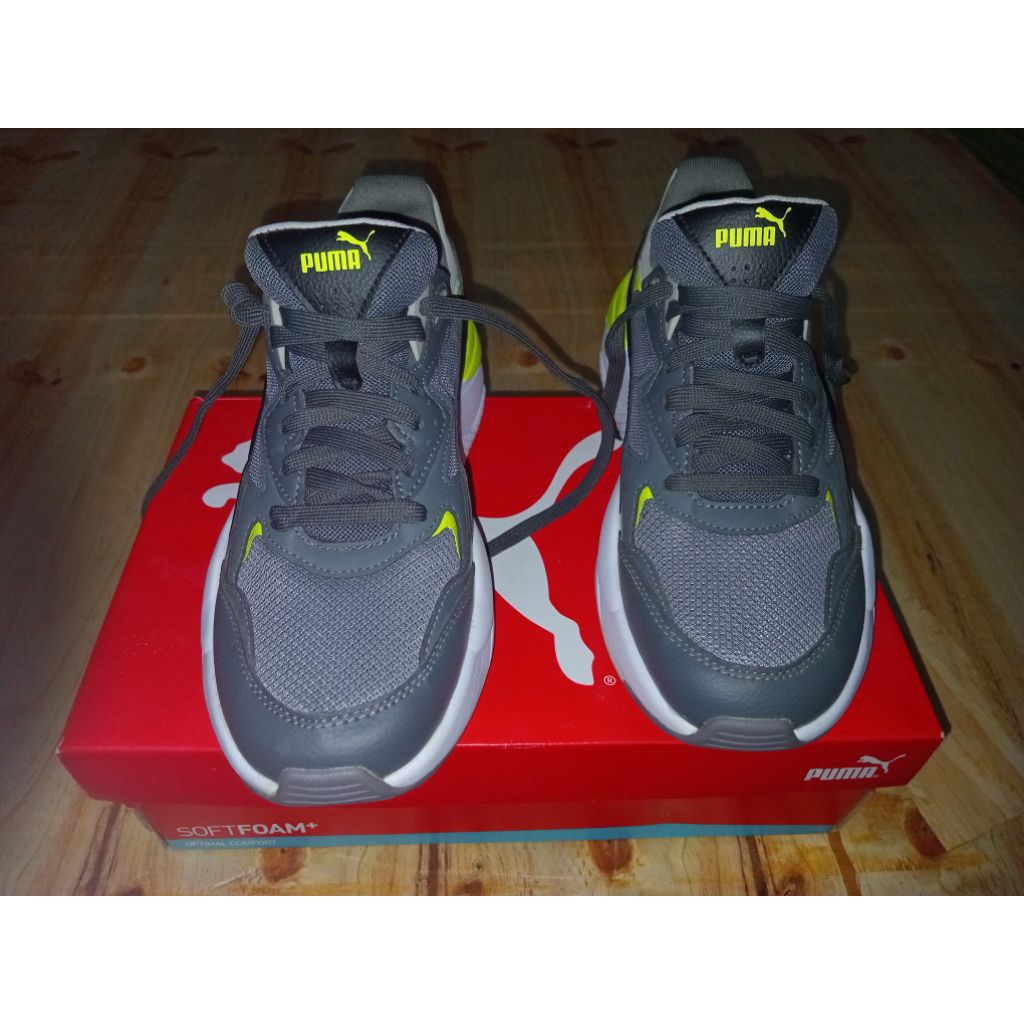 Sepatu kets pria PUMA original PL no. 40 Euro