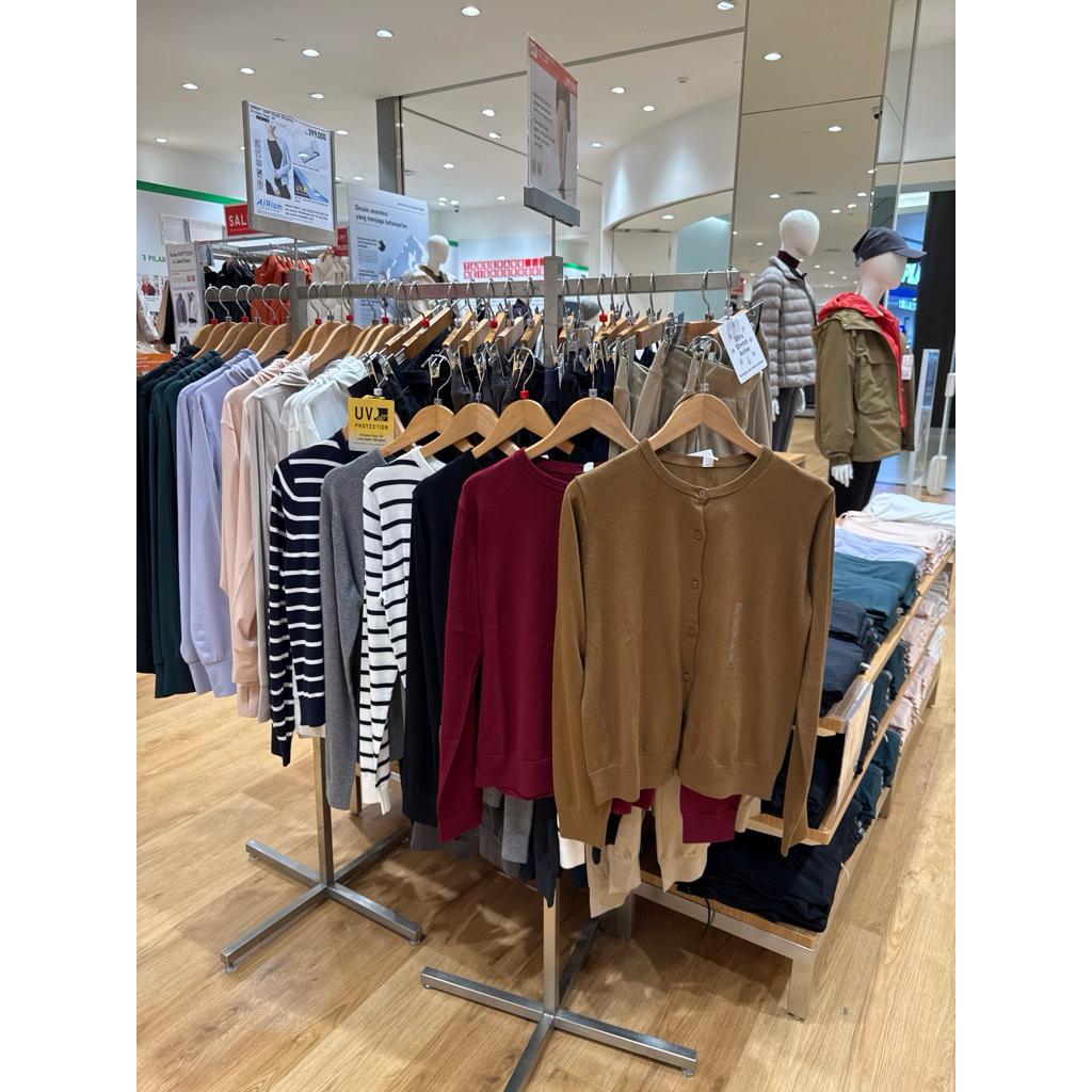 Uniqlo Cardigan Rajut SALE