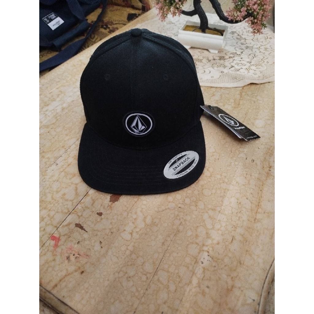 Topi volcom quarter OSFM original snapback