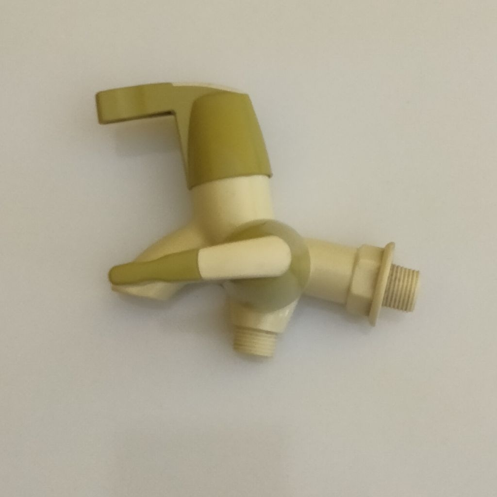 Kran Air Cabang Tiga PVC Hijau Cabang 3