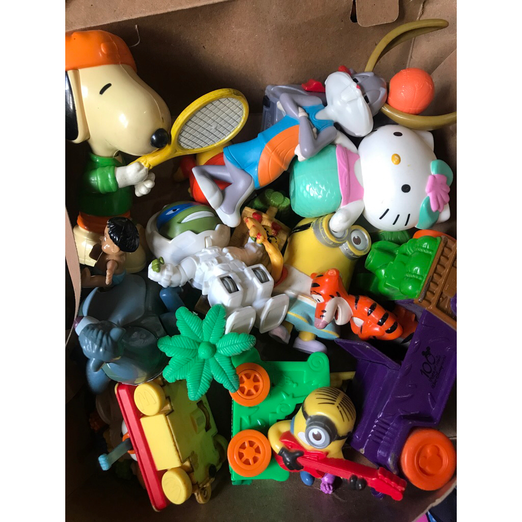 Mainan PL hadiah MCD jadul snoopy spacejam HK minion robot