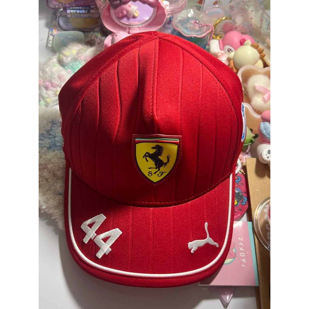 (NEW) LH44 lewis hamilton ferrari cap puma unused with tag