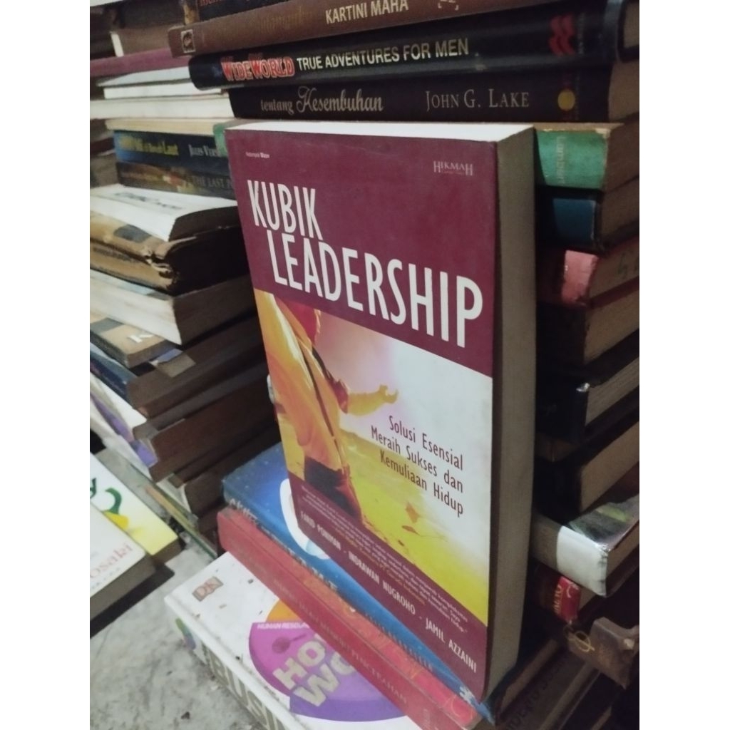 kubik leadership solusi esensial meraih sukses dan kemuliaan hidup farid  poniman