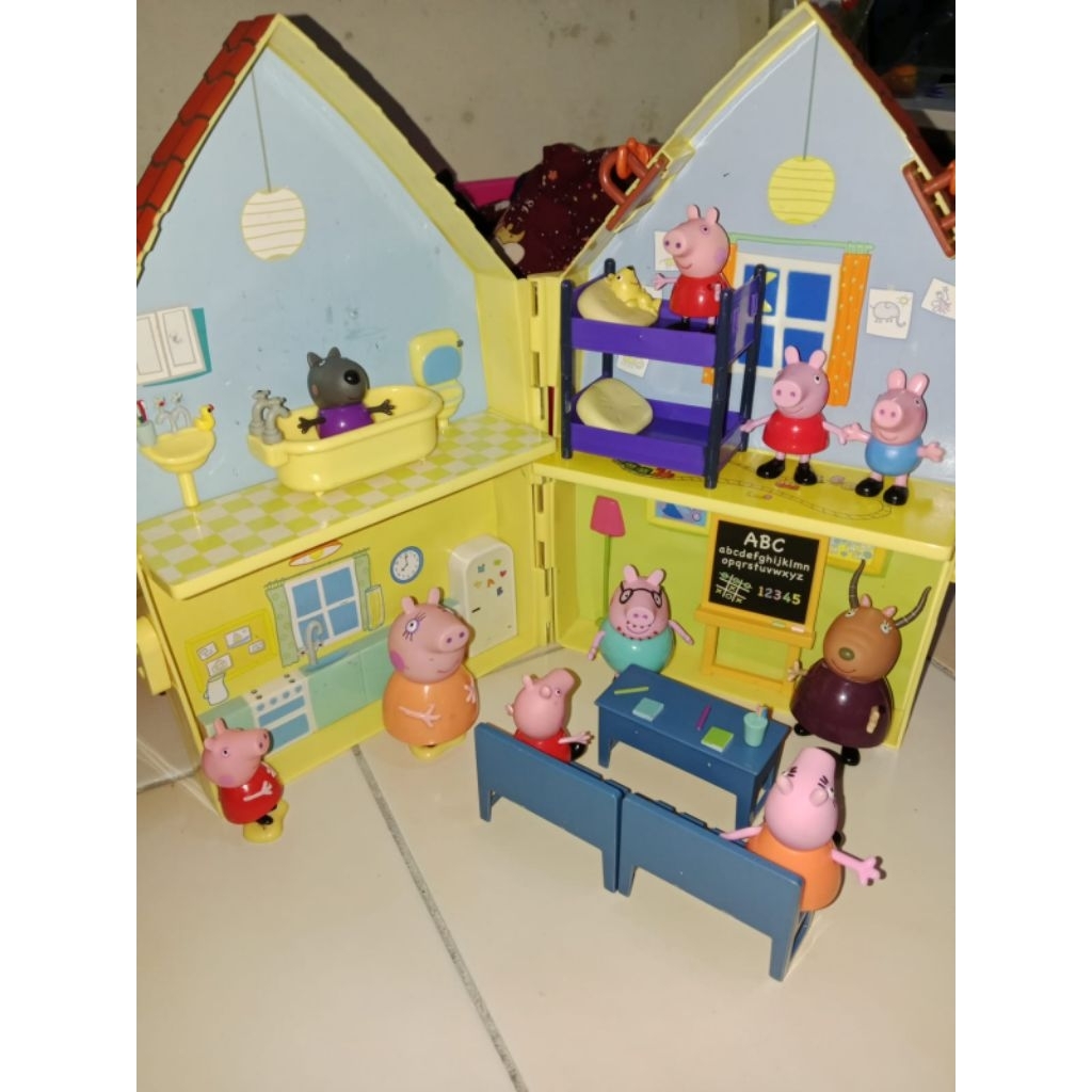 peppa pig house preloved