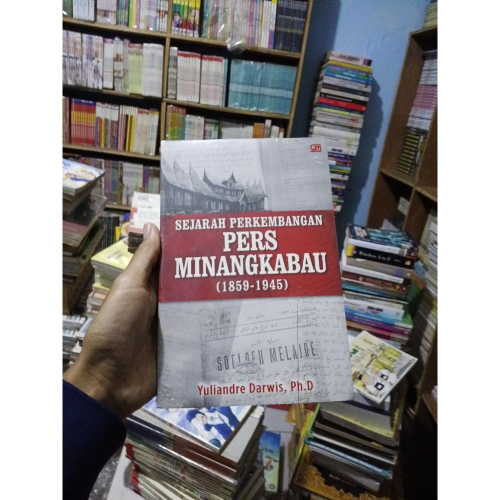 Buku sejarah perkembangan pers minangkabau 1859-1945