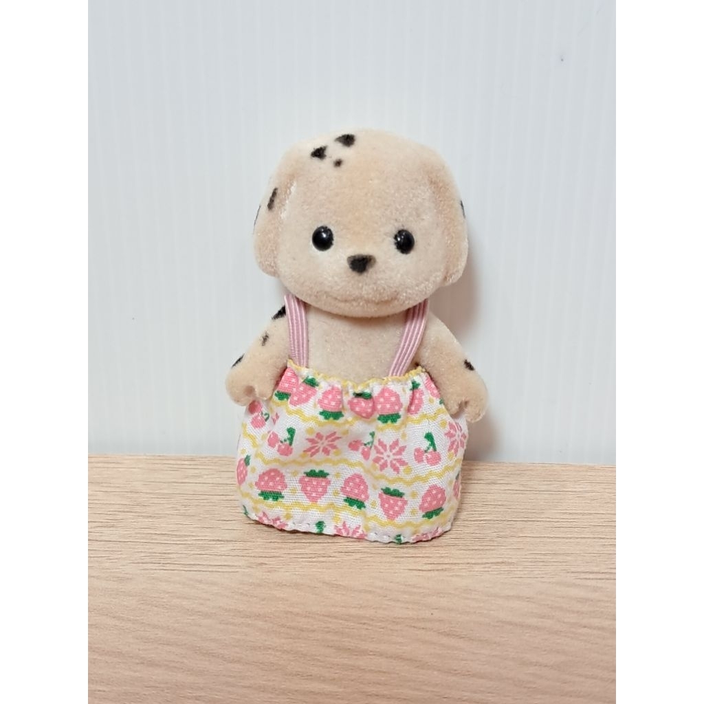 Sylvanian Families - Dalmatian Dog Sister Pink Garis Kuning