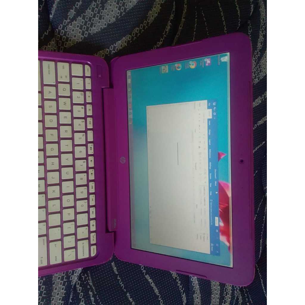 Notebook HP stream 11 Laptop ringan slim batre ok laptop Lancar sesuai poto silahkan  cocok buat mob