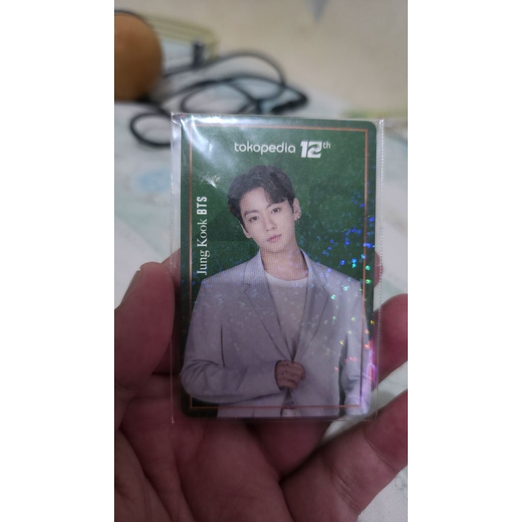 Photocard Toko Hijau x BTS Jung Kook Hologram (Rare)