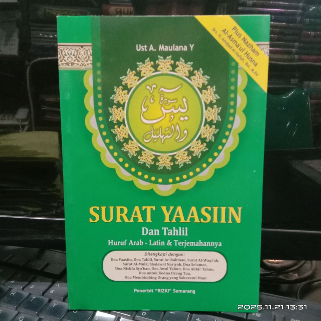 Terjemah Surat Yasin Yaasin dan Tahlil Huruf Arab Latin Besar A5 Buku Tulis