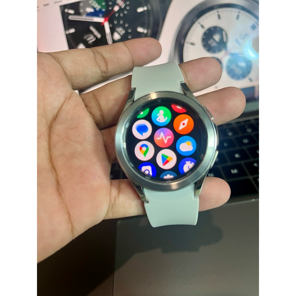 samsung galaxy watch 4 classic 46mm wearOs original