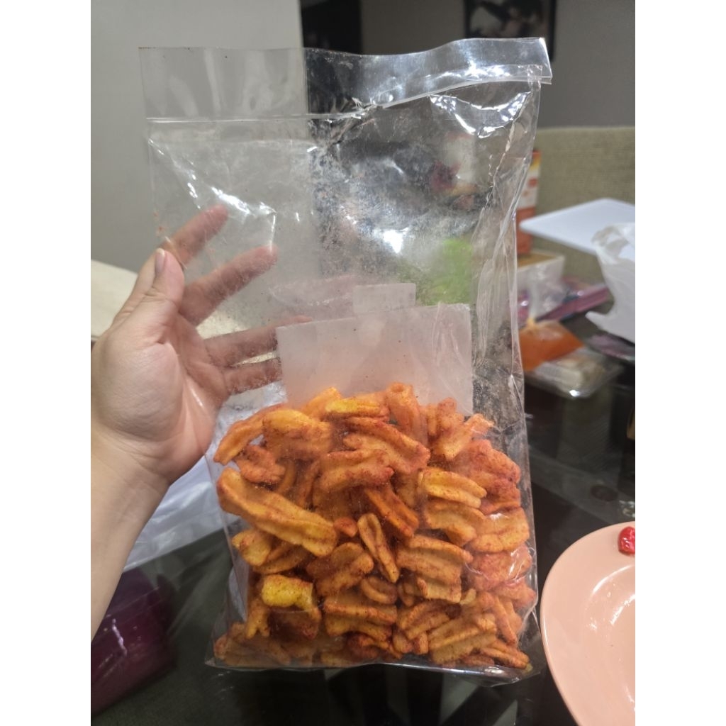 kerupuk kecipir balado pedas
