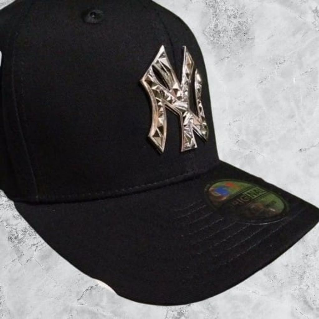 Topi Premium Hitam Logo Ny Besi Emas topi baseball hight quality