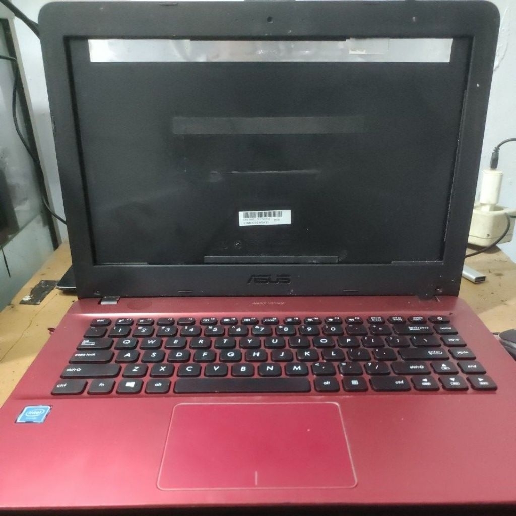 kesing/cas laptop Asus X441N copotan original