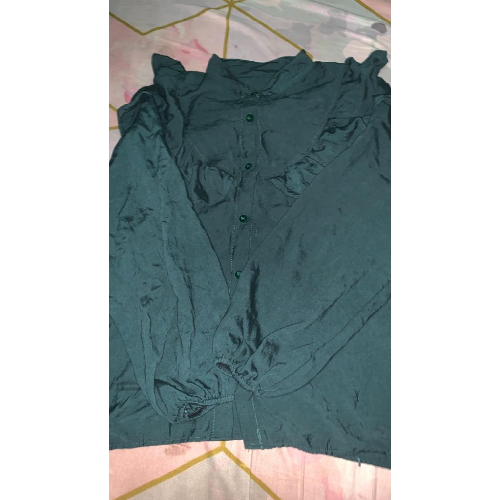 kemeja Wanita Blouse Hijau Botol