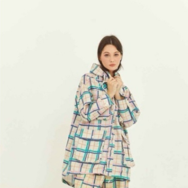 Nadjani jaket waterproff