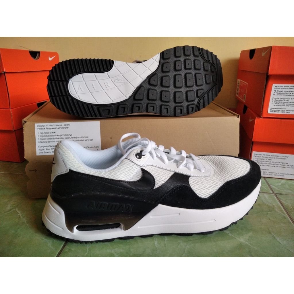 sepatu Nike air max systm DM9537 103 size 45 murah