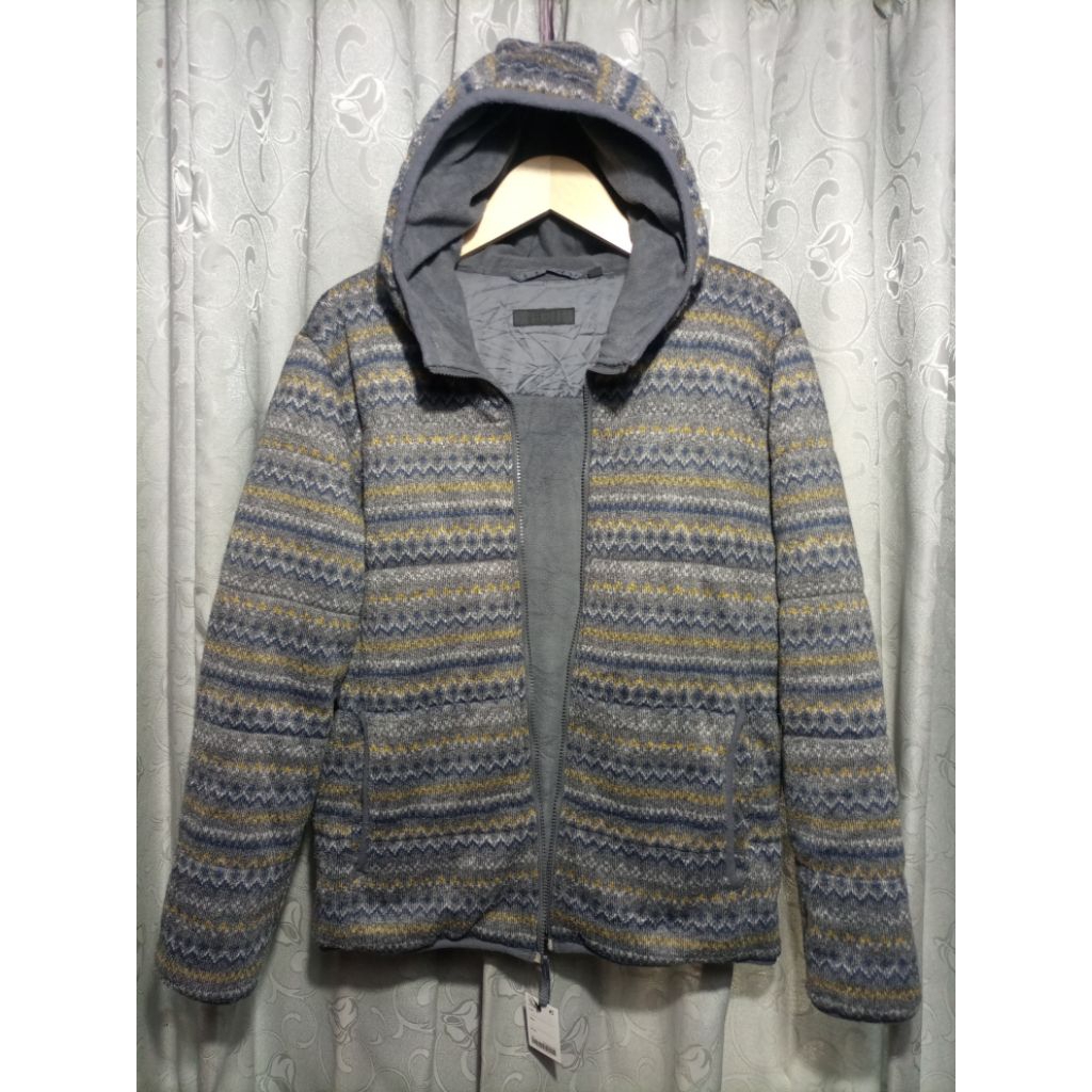 Jaket Hodie Uniqlo Original Navajo Tebal Gembul _Size L