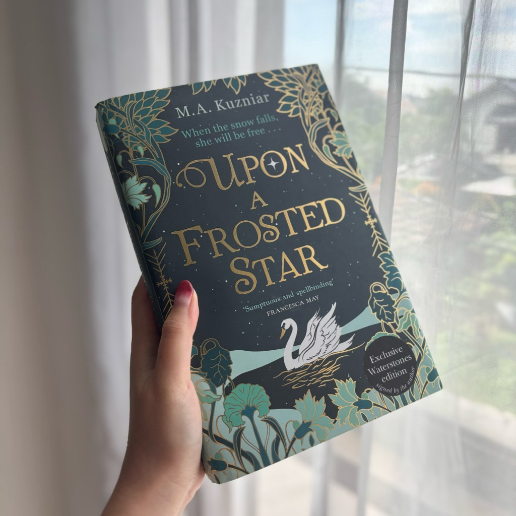 Upon a Frosted Star (Waterstones exclusive) - buku fantasi