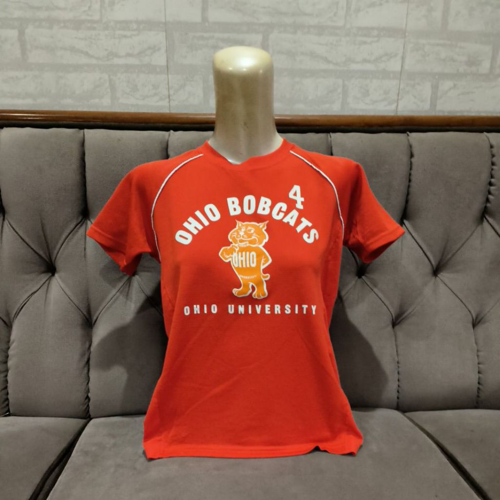 Kaos Jersey Uniqlo Ohio Bobcats Size 150