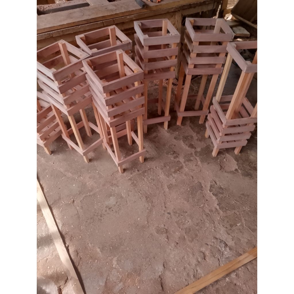 Rak Kayu / Pot bunga Anggrek