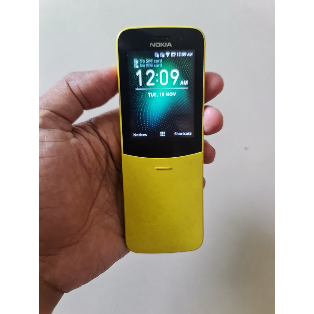 Nokia 8110 4G (Nokia Pisang Reborn)