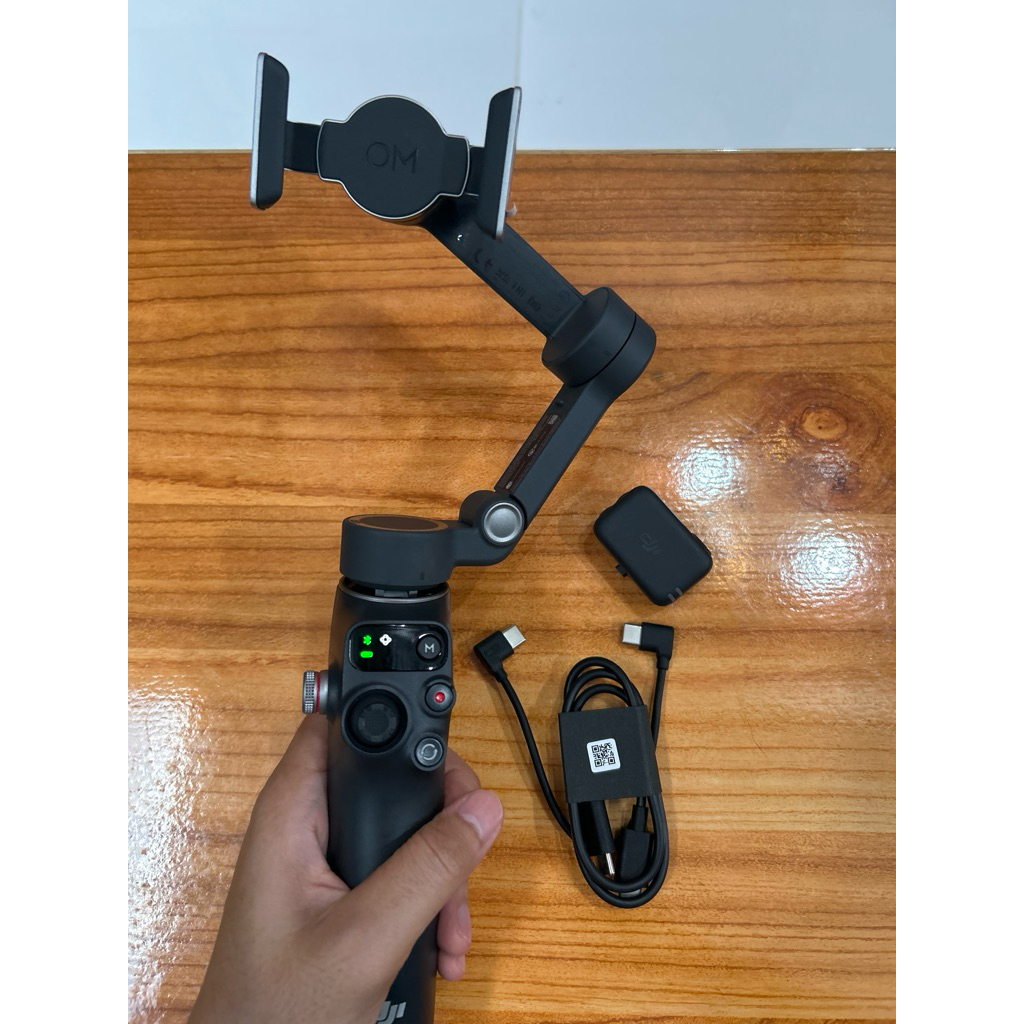 DJI OSMO MOBILE 7 PRO