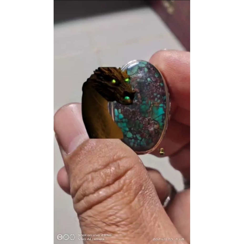 natural pirus persia motif mirip naga