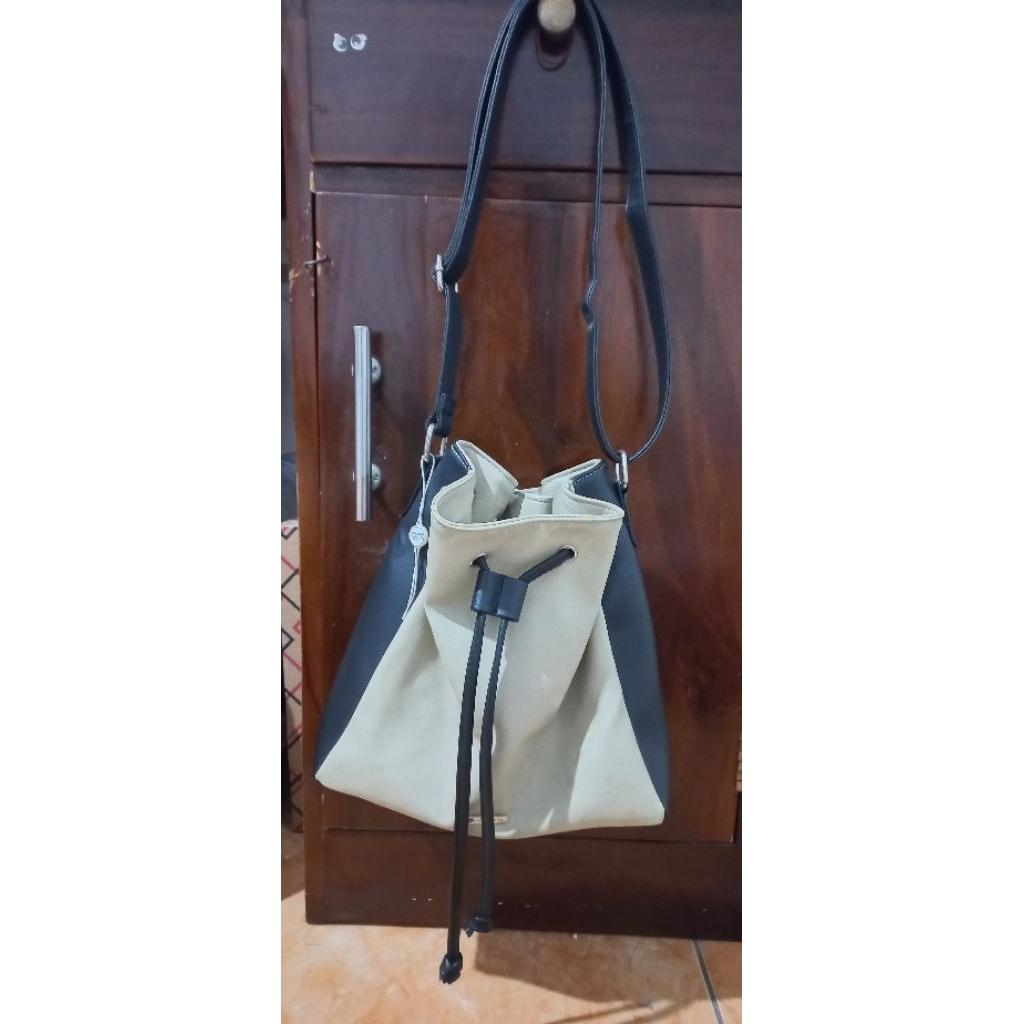 PRELOVED TAS SHOPIE MARTIN