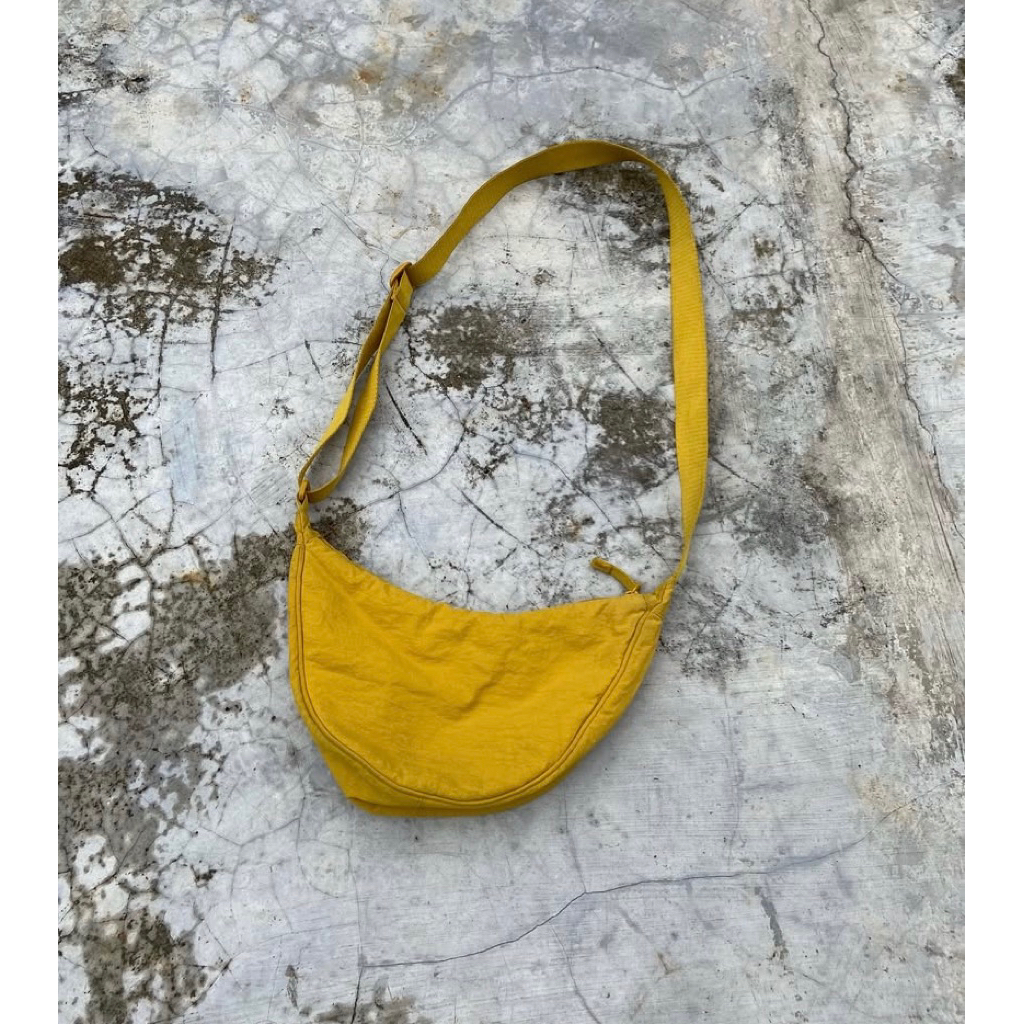 Tas Selempang Uniqlo Original Yellow Color - one size