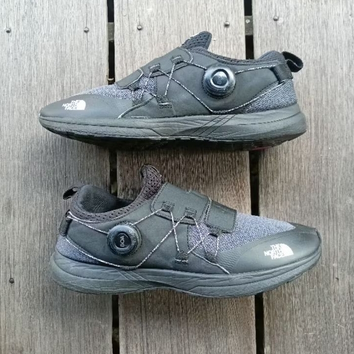 Sepatu Outdoor (tnf)