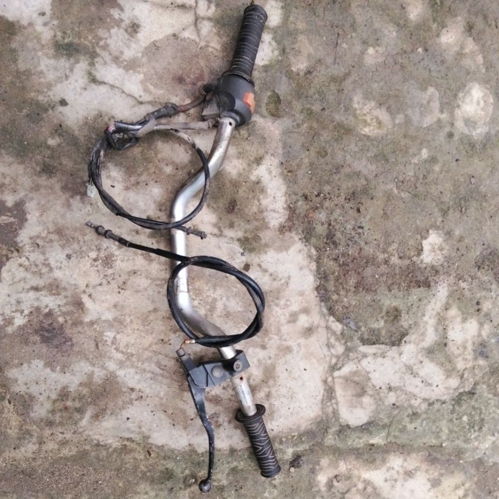 STANG STIR ORIGINAL YAMAHA VIXION OLD SET SESUAI DI GAMBAR FUNGSI NORMAL