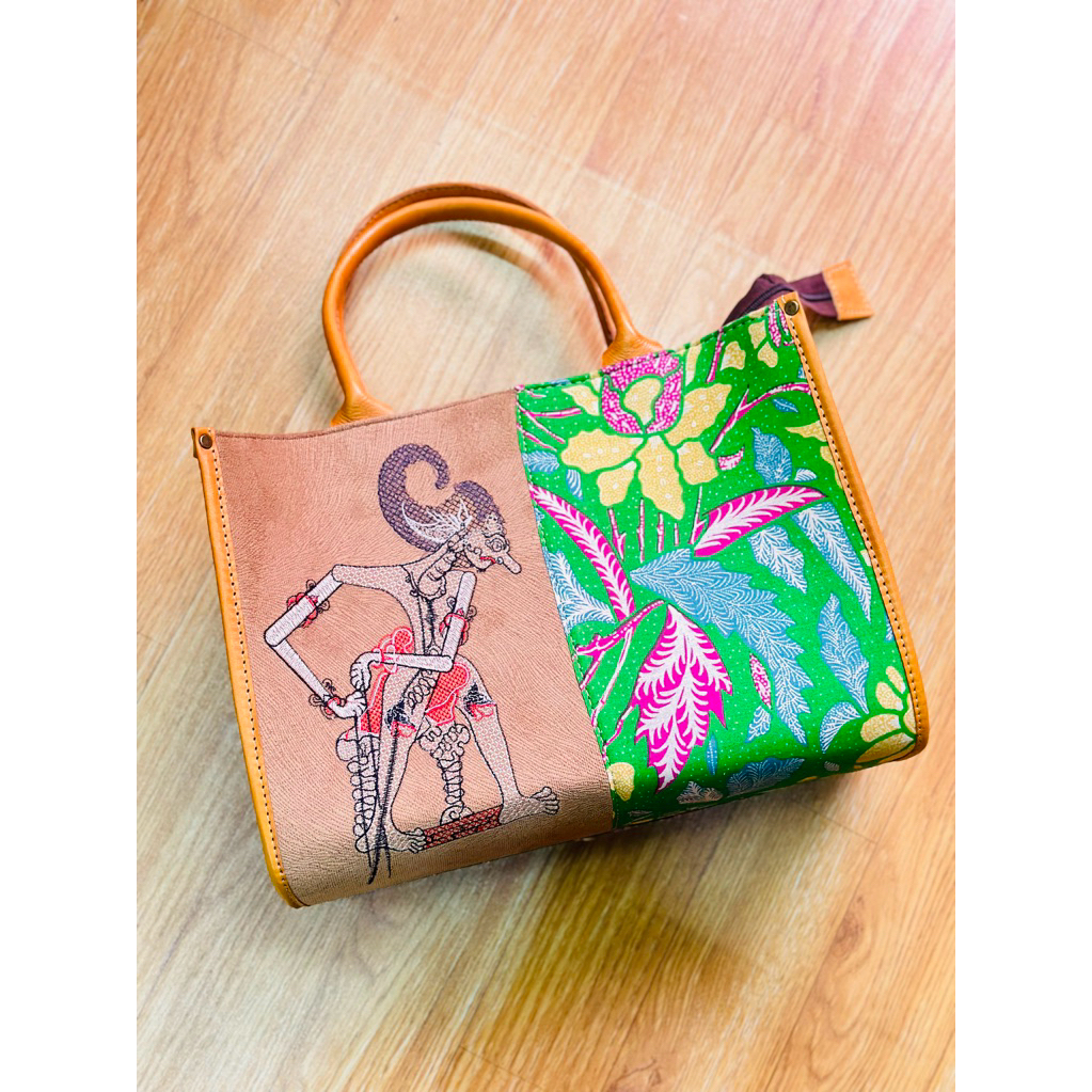 Tas wanita Batik motif Wayang bordir