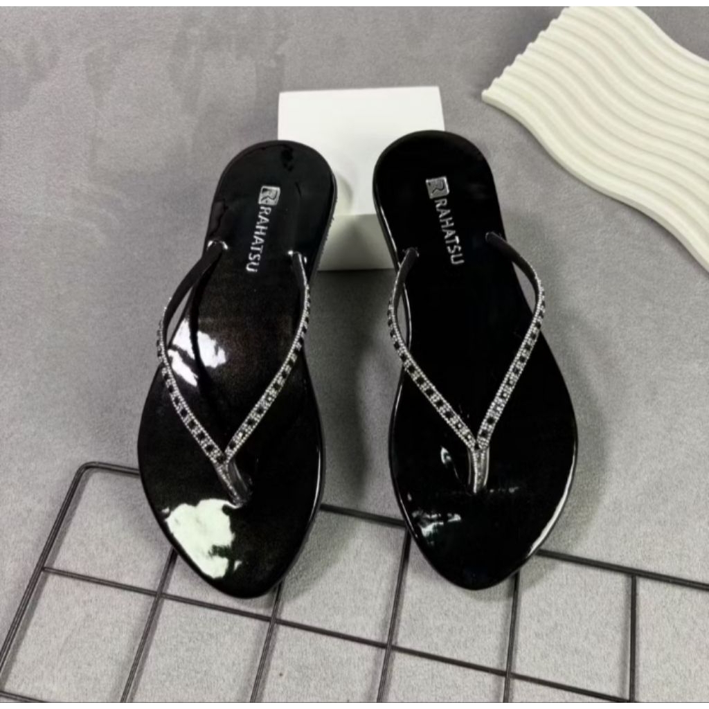 Sandal Jepit Teplek Wanita Bahan Karet Terbaru