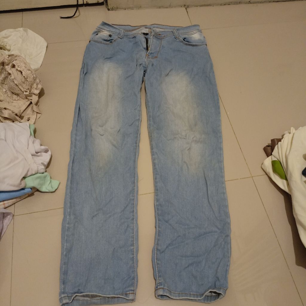 PL Jeans/Levis wanita ukuran 30, ori mulus bekas second