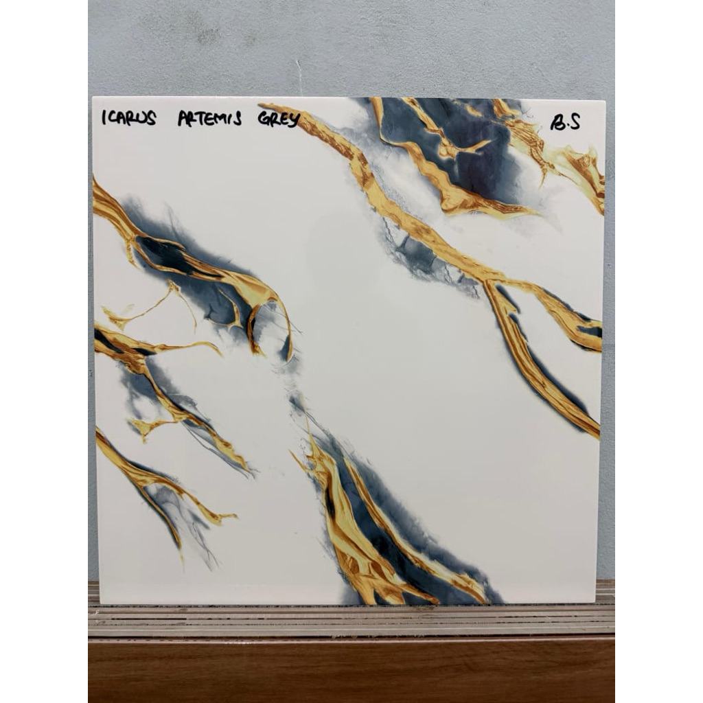 KERAMIK ICARUS ARTEMIS GREY 50x50 (GLOSSY)