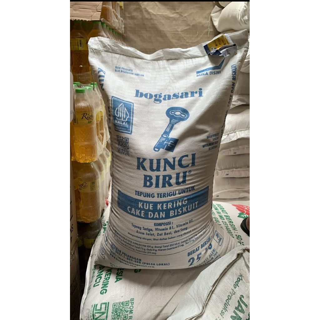 1 zak/ karung  berat 25 kg tepung terigu kunci biru grosir sembako murah bandung