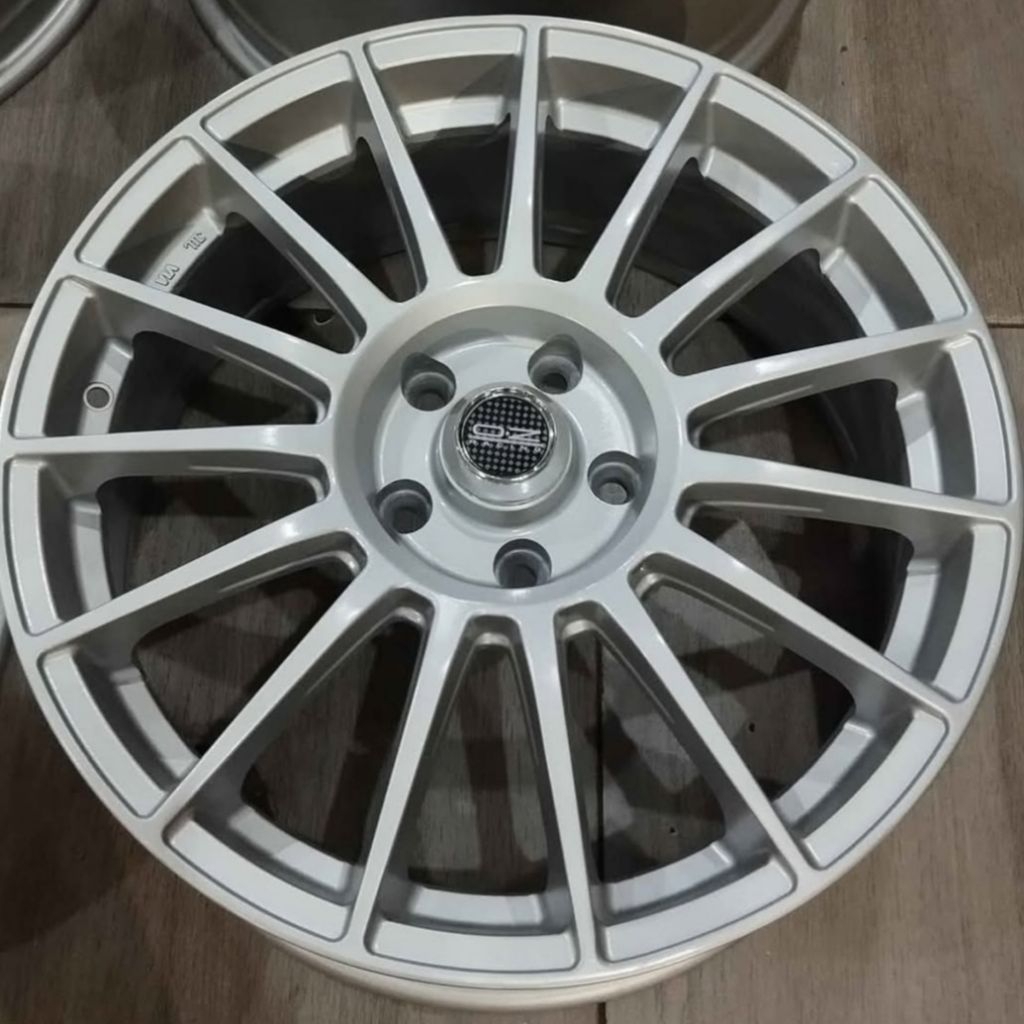 Velg OZ R18 PCD 5 X 114 (BERGARANSI)