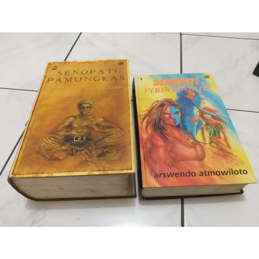Senopati Pamungkas Hardcover Arswendo Atmowiloto Buku 1 dan 2 (Paket) Buku Bekas Bacaan Novel Bekas 
