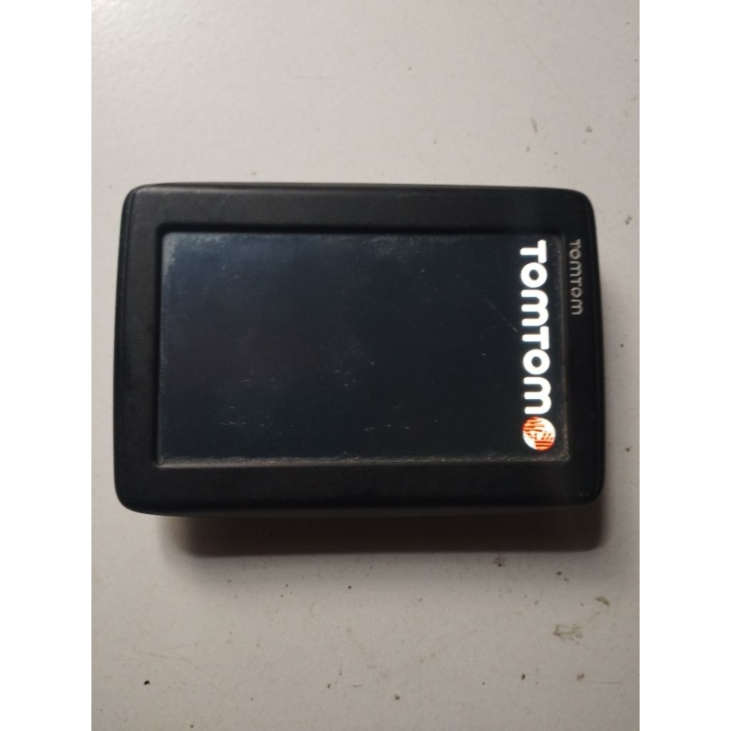 gps tomtom model 4EN42 Z1230 minus