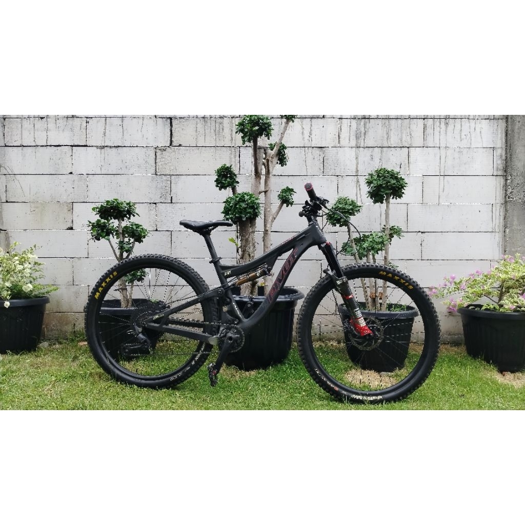 sepeda pivot size 27.5