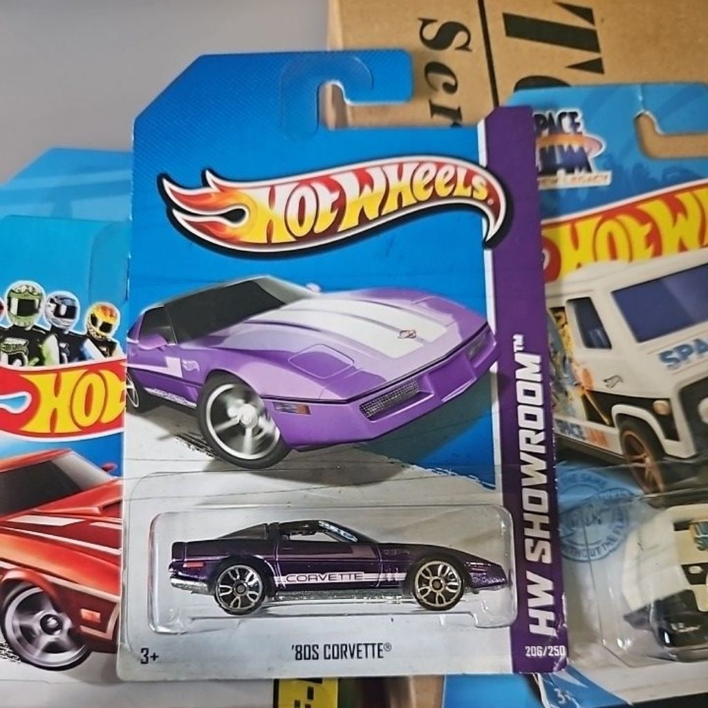 Hotwheels 80s Corvette Ungu