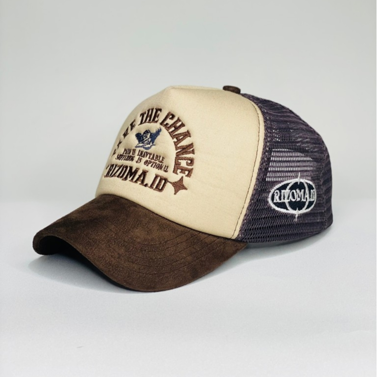 TOPI TRUCKER HAT LIDAH PENDEK BAHAN SUEDE DARK BROWN MIX BROWN