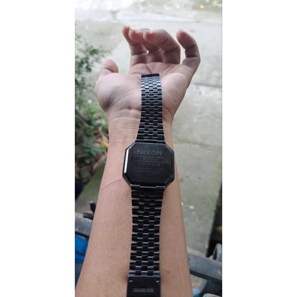 NIXON RE RUN ALL BLACK