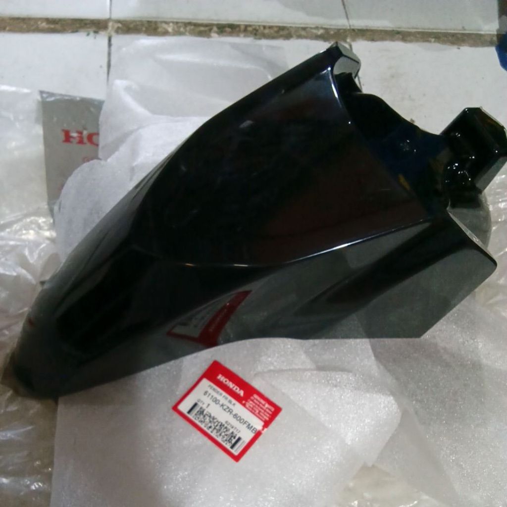 61100 KZR 600FMB SPAKBOR DEPAN VARIO 125 LAMA Fi HITAM ORIGINAL AHM