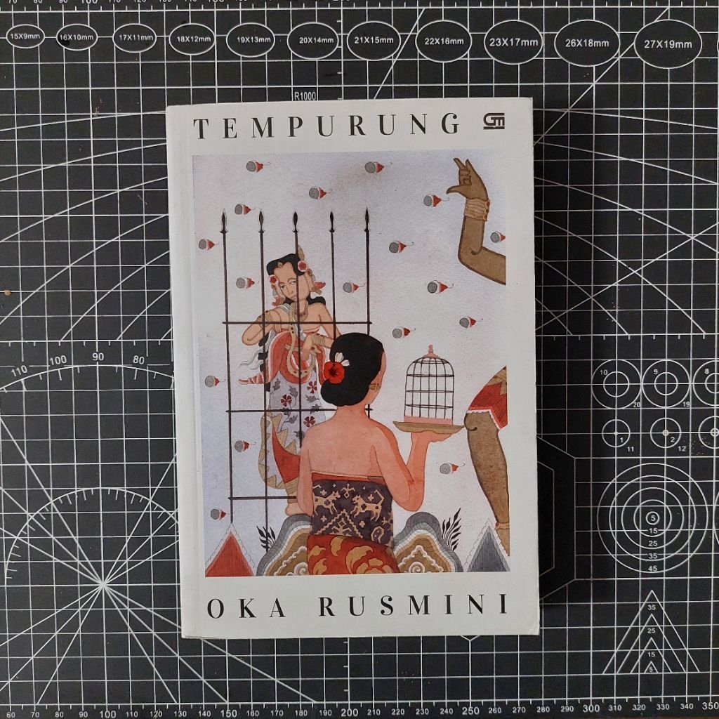 PRELOVED BOOK - Novel Tempurung - Oka Rusmini