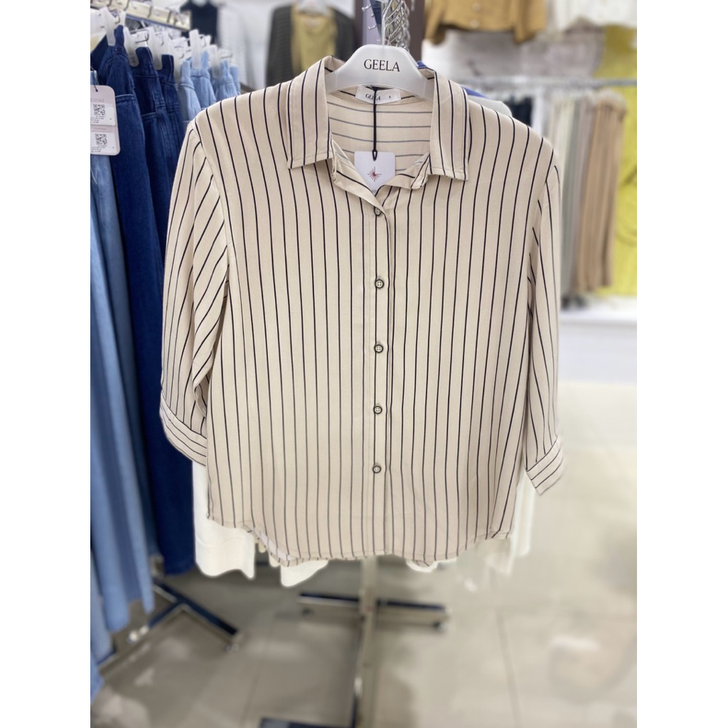 Kemeja Garis Horizontal Geela Matahari