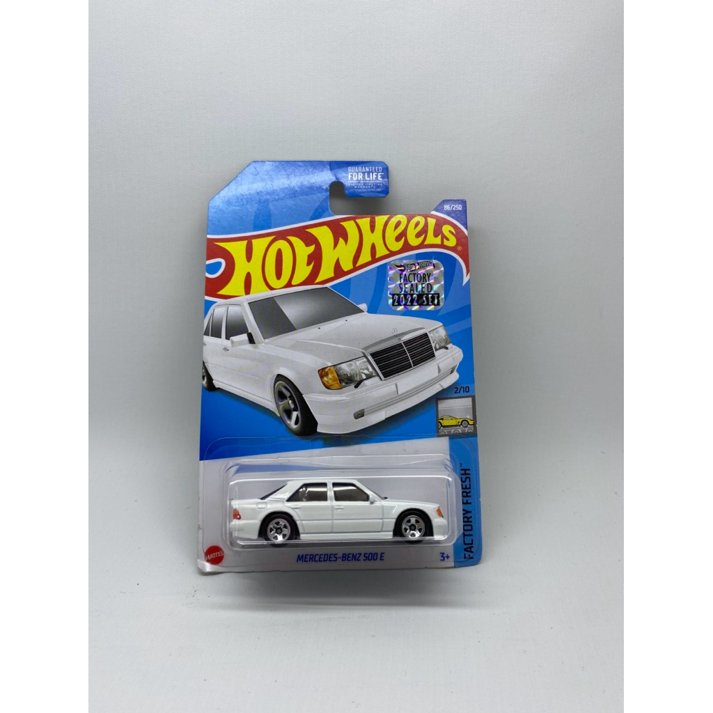 Hot Wheels Mercedes-Benz 500 E White FS 2022